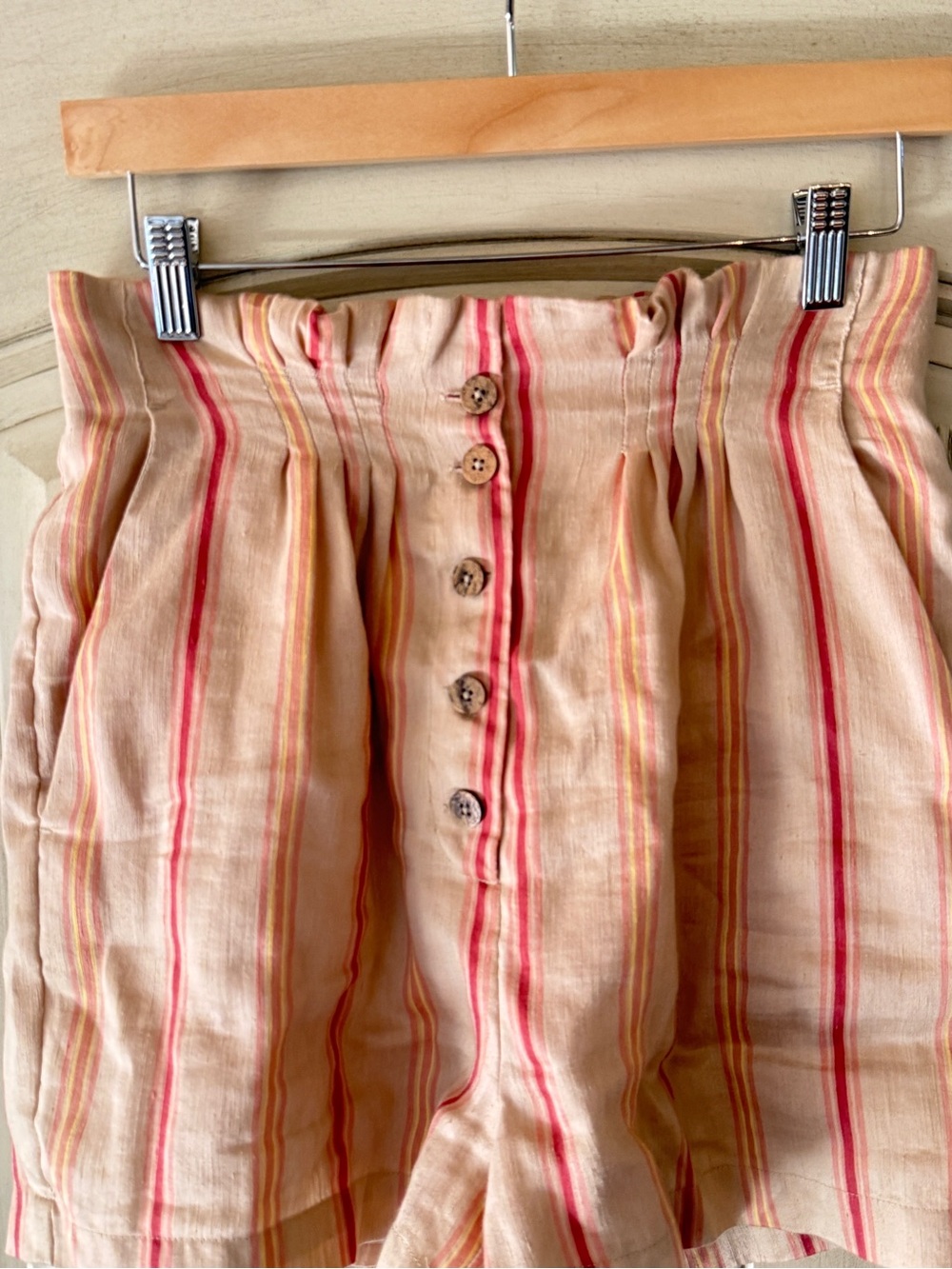 Joie Marlina Paperbag shorts size medium
